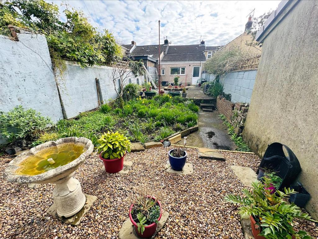 Processed-172 EC1 D8-2 E0 B-4 BB0-A9 EB-BF8 E40 F826 A6.jpe