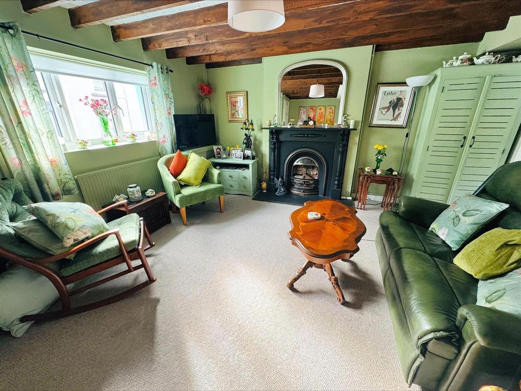 Processed-9 E0 CB491-E088-4 C35-BA9 B-55 DC59 C80 F7 A (1)