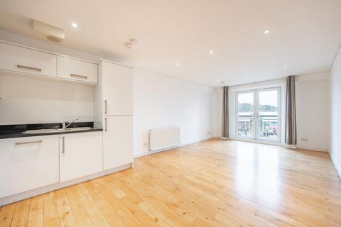 2 bedroom flat to rent, Crow Road, Flat 2-1, Glasgow, Glasgow, G11 7SH