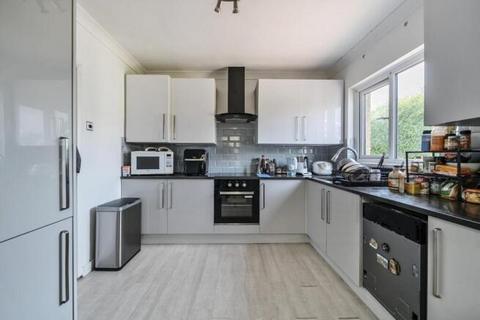 undefined, Brook Lane, Warsash, SO31 9FB