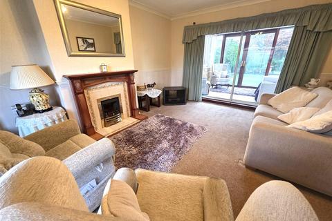 3 bedroom semi-detached house for sale, Richmond Road, Farsley, Pudsey