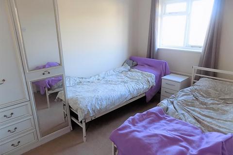 undefined, Highfield Avenue, Aldershot GU11