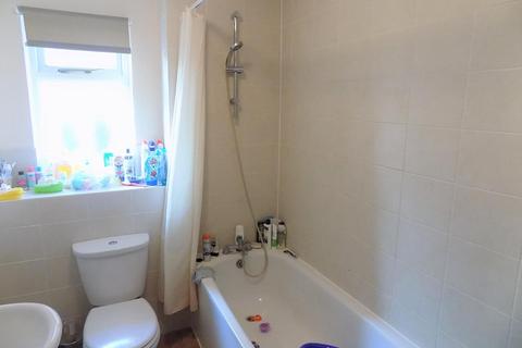 undefined, Highfield Avenue, Aldershot GU11