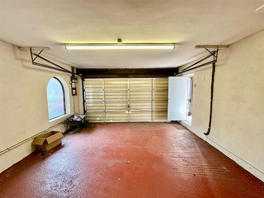 Whats App Image 2026-03-10 at 16.42.13654.jpeg