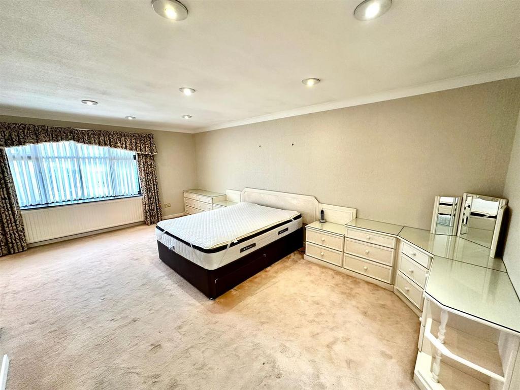 Whats App Image 2026-03-10 at 16.42.1644112.jpeg