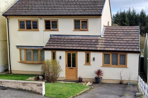 undefined, Heol Y Nant, Llannon, Llanelli