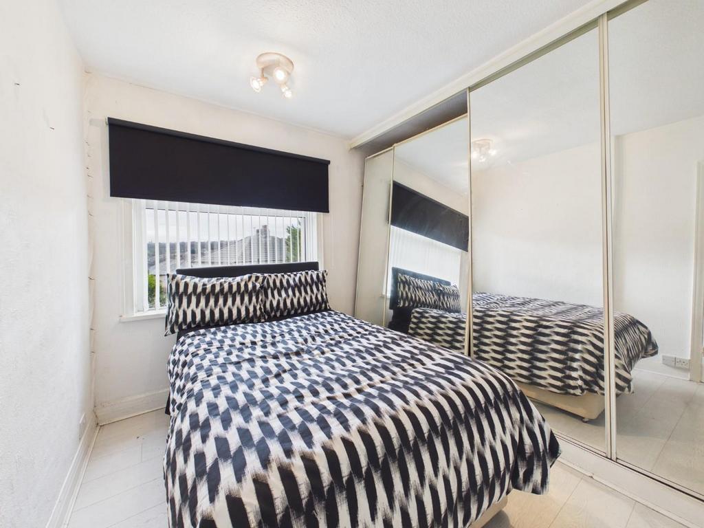 CAM04899 G0-PR0298-STILL009.jpg