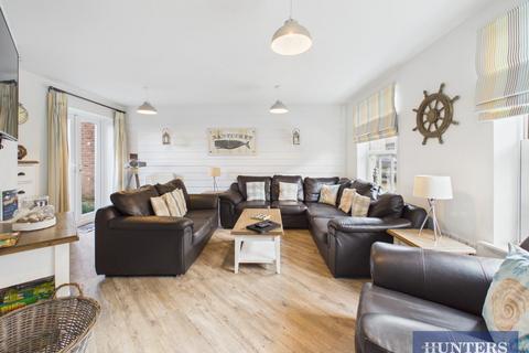 3 bedroom end of terrace house for sale, Sunrise Drive, Moor Road, The Bay