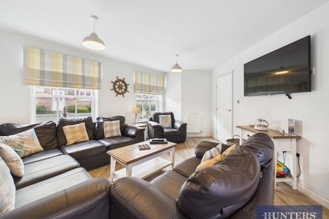 3 bedroom end of terrace house for sale, Sunrise Drive, Moor Road, The Bay