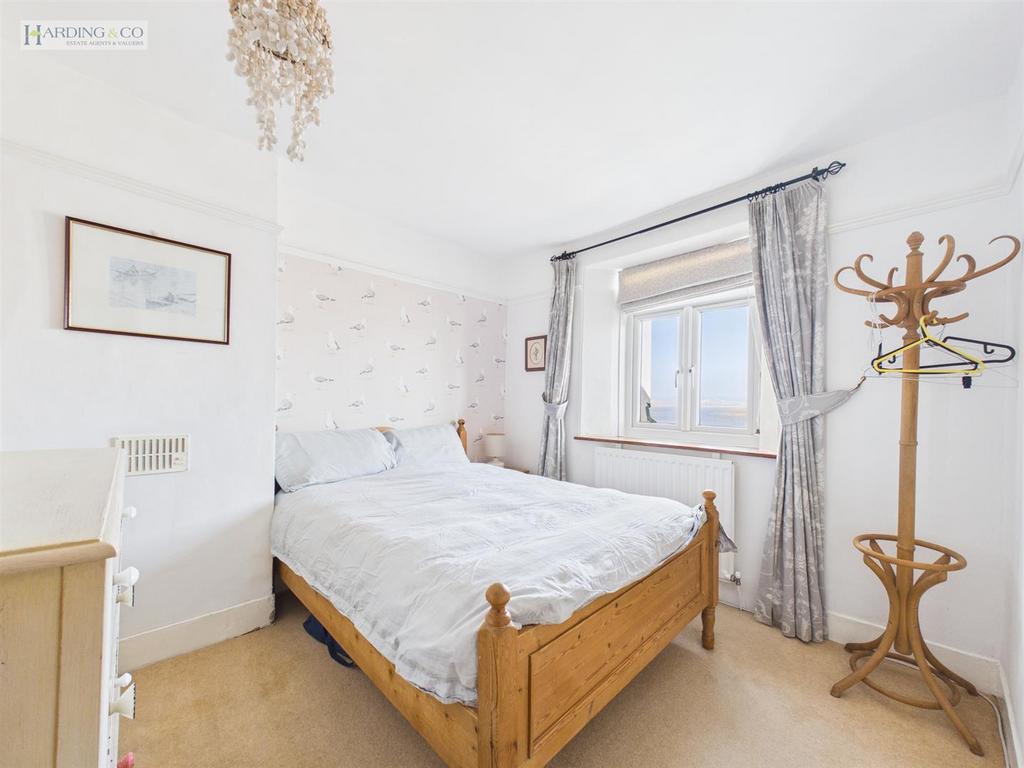 Bed 1
