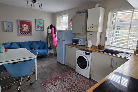 undefined, Cooperative Terrace, Holmfirth HD9