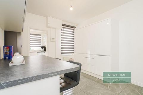 3 bedroom terraced house for sale, Highstone Road, Barnsley, South Yorkshire