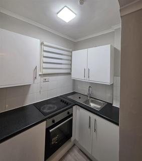 1 bedroom house to rent, St. James's Road, Croydon CR0