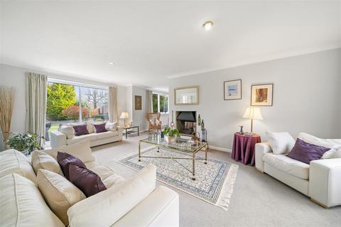 6 bedroom house for sale, Mountview Road, Claygate