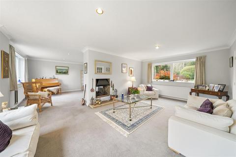6 bedroom house for sale, Mountview Road, Claygate