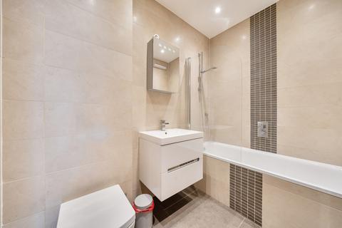 2 bedroom apartment to rent, Whitchurch Road, Reading RG8