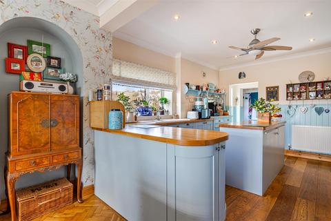 4 bedroom detached house for sale, Barcombe Heights, Preston, Paignton