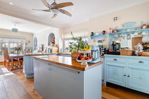 4 bedroom detached house for sale, Barcombe Heights, Preston, Paignton