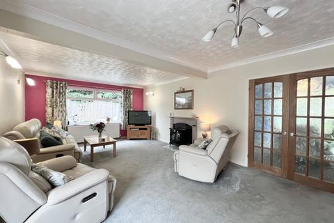 3 bedroom bungalow for sale, Gort Close, Greater Manchester BL9