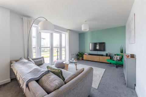 2 bedroom apartment for sale, Willowbay Drive, Great Park, NE13