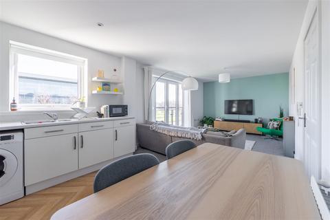 2 bedroom apartment for sale, Willowbay Drive, Great Park, NE13