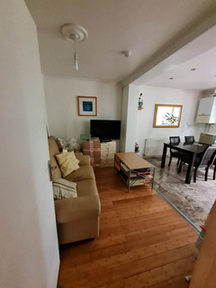 1 bedroom in a house share to rent, Maygoods Green, London, UB8