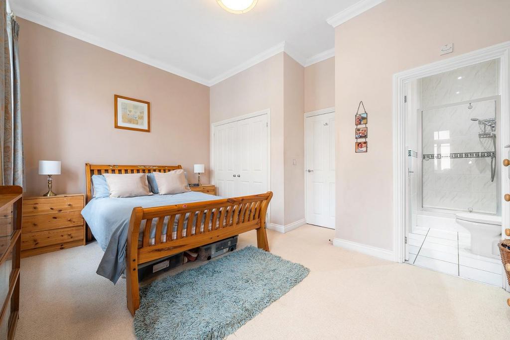 Principal Bedroom (1).JPG