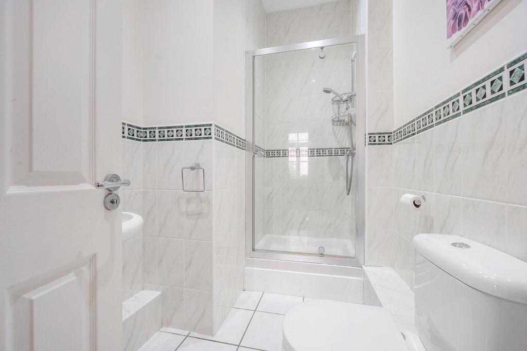Ensuite from principal bedroom.JPG