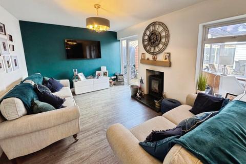 undefined, Clinton Avenue, Hampton Magna, Warwick