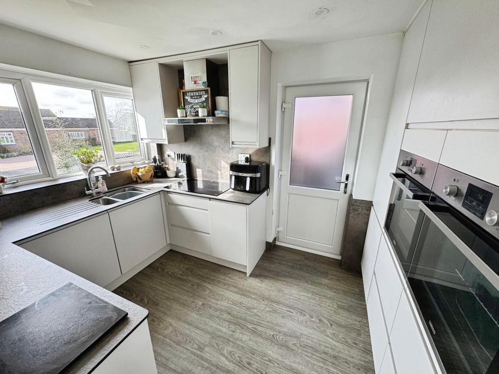 Kitchen.jpeg