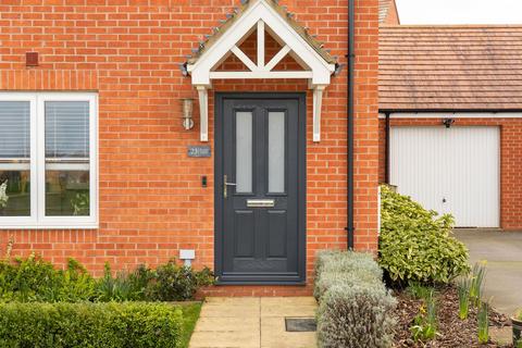 3 bedroom semi-detached house for sale, Field View, Bodicote, OX15