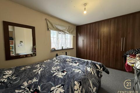 undefined, Brabazon Road, HOUNSLOW TW5