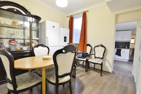 3 bedroom house to rent, Southern Road, London E13