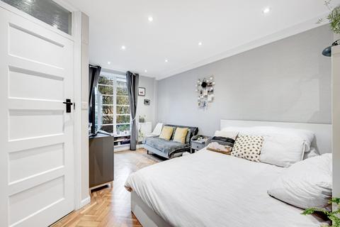 The Grampians, Shepherds Bush Road, London, W6