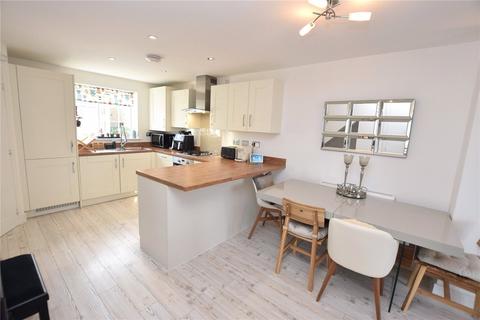 3 bedroom semi-detached house for sale, Moseley Beck Lane, Leeds, West Yorkshire