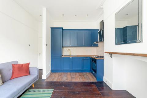 1 bedroom flat for sale, Askew Road, Shepherd's Bush W12
