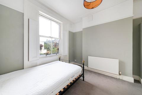 1 bedroom flat for sale, Askew Road, Shepherd's Bush W12