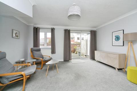 undefined, Gwynt Y Mor, Aberconwy, LL32