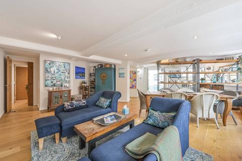 2 bedroom flat for sale, Wapping Wall, Wapping, London, E1W
