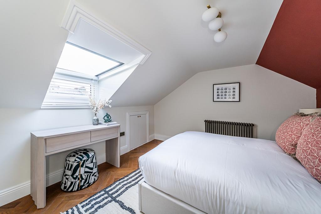 71-Warwick-Way-2