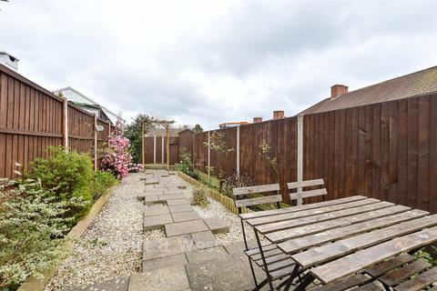 3 bedroom terraced house for sale, Winchcombe Road, Carshalton SM5
