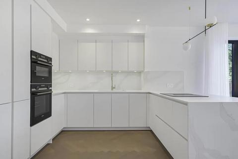 2 bedroom flat to rent, Beechcroft Avenue, London, NW11