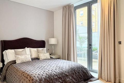 3 bedroom flat to rent, Queensway