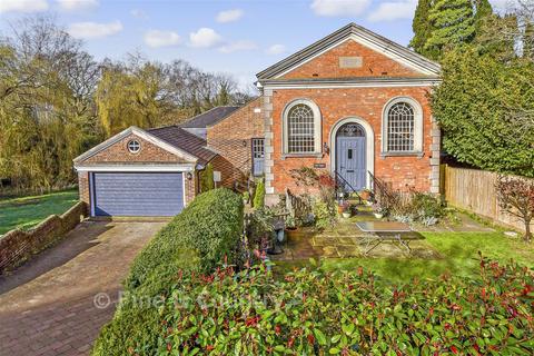 undefined, High Street, Hartfield TN7