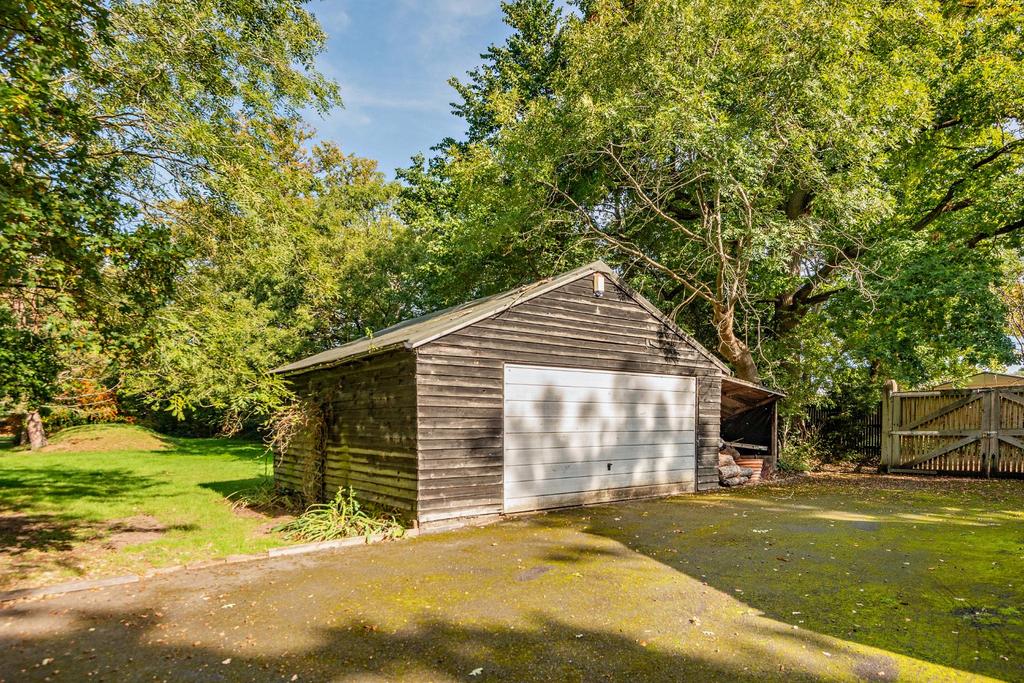 Garage/Wood store