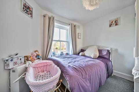 2 bedroom flat for sale, Richmond Road, Worthing, West Sussex, BN11