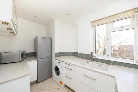 2 bedroom apartment for sale, High Street, Yiewsley, West Drayton, Middlesex, UB7 7BG
