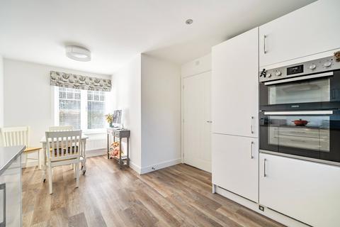 3 bedroom detached house for sale, Melrose Close, Farnham, GU9