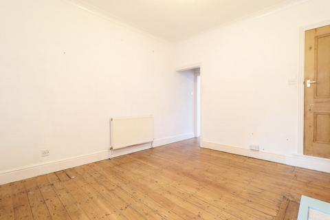 2 bedroom end of terrace house to rent, Hopefield Road, Leicester LE3