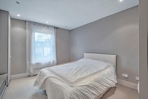 2 bedroom flat to rent, Hillfield Road, London NW6